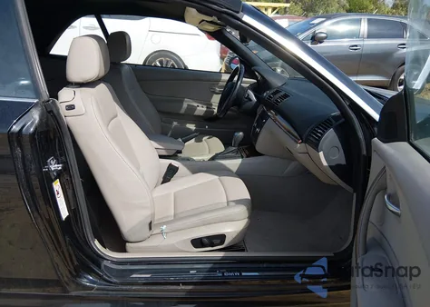 2008 BMW 135I z USA, uszkodzony, nr VIN WBAUN93508VK39820